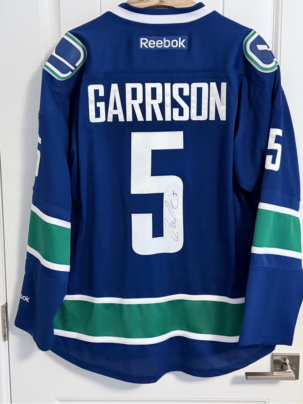 Authentic Reebok Vancouver Canucks Jason Garrison Autographed Jersey Size XL